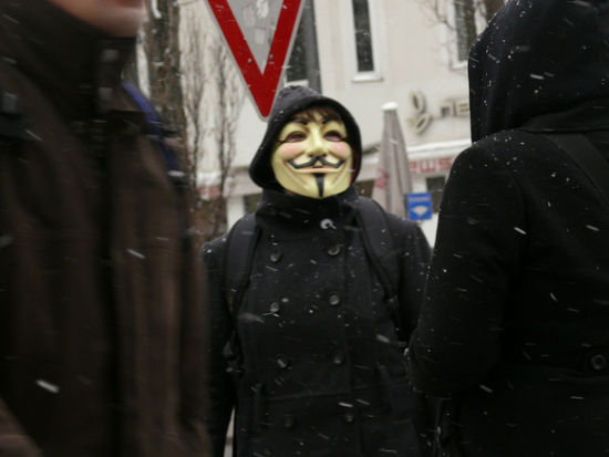 黑客组织Anonymous称11月5日攻击Facebook